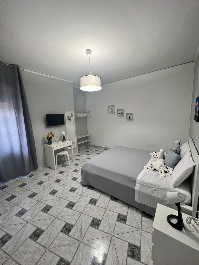We' Home Naples Luaran gambar